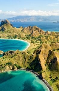 komodo island vertical