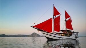 Supraba Cruise and Liveaboard